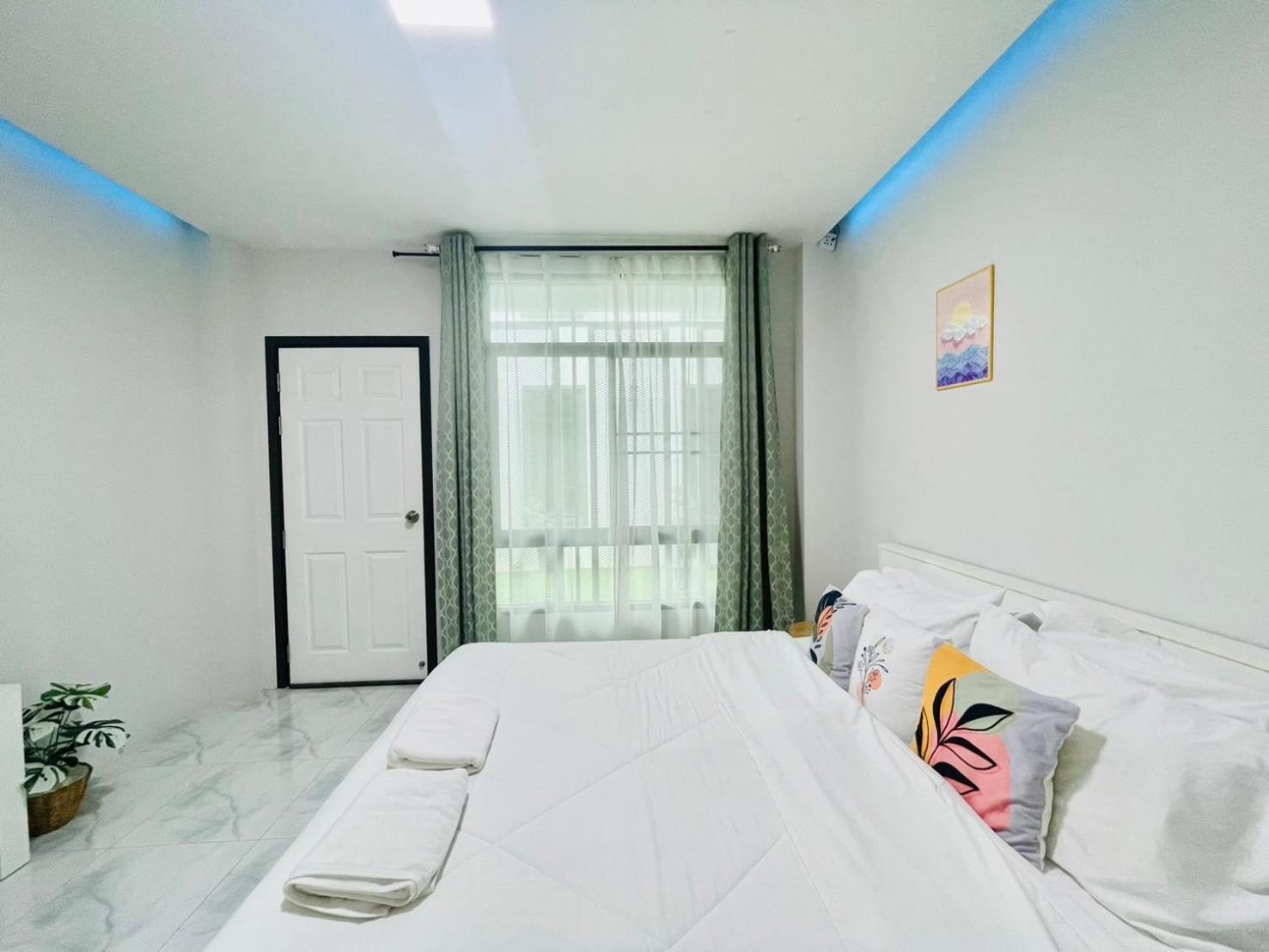 Sky View Home And Hostel Chiangmai Chiang Mai Esterno foto